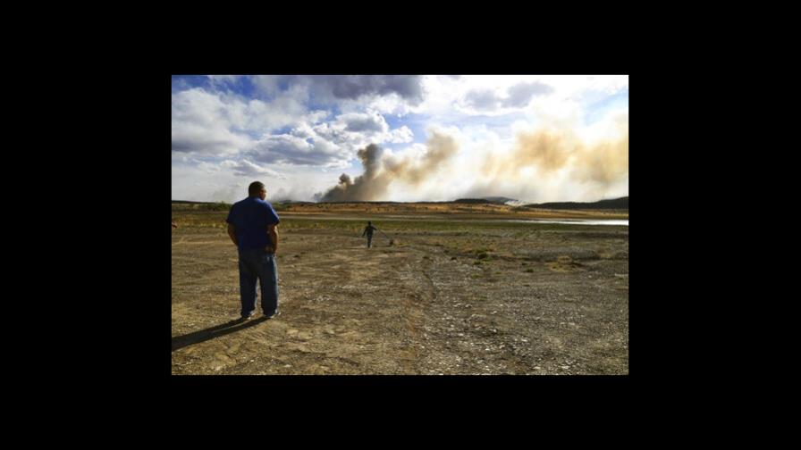 Bomberos cerca de acorralar enorme incendio en Nuevo México Bomberos cerca de acorralar enorme incendio en Nuevo México