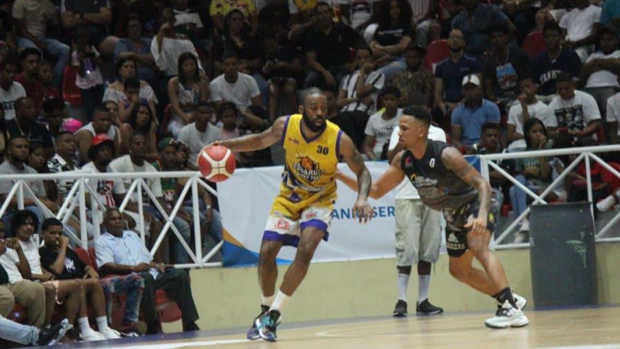 Eduardos del Batey evitan barrida y prolongan serie ante Sharks de Sosúa Eduardos del Batey evitan barrida y prolongan serie ante Sharks de Sosúa