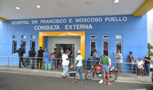 Médicos anuncian paro de labores en el Moscoso Puello