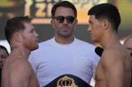 Saúl Canelo Álvarez y Bivol superan la báscula y se declaran listos para pelear