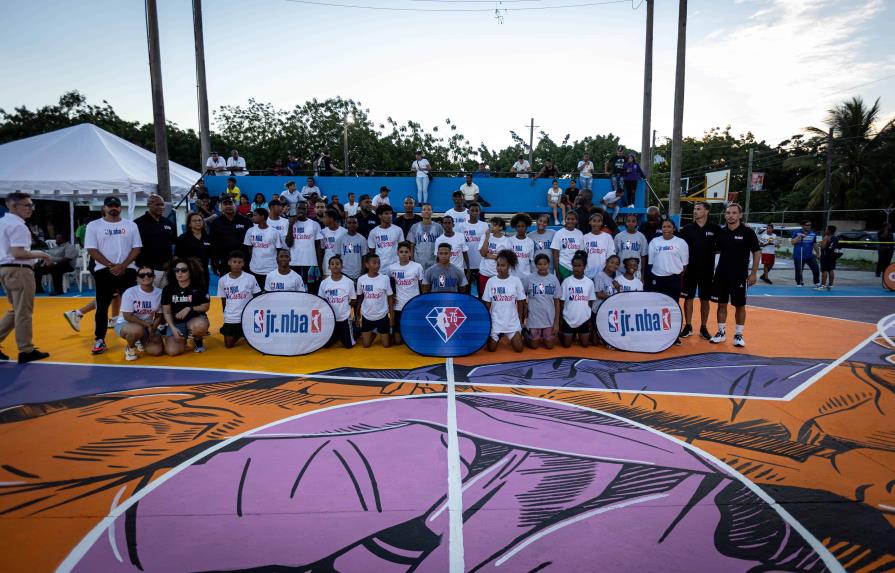 La NBA remodela la cancha del Club Quisqueya en La Romana