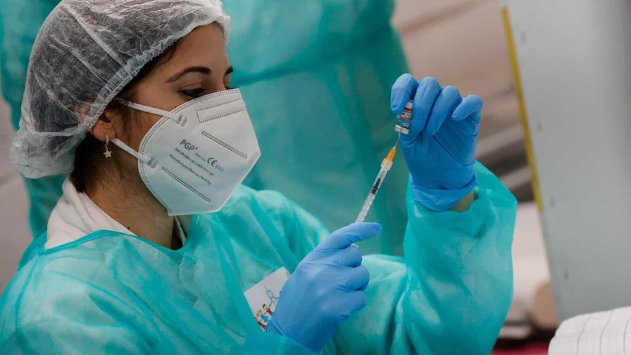 En República Dominicana permanecen abiertos 389 puestos de vacunas Covid