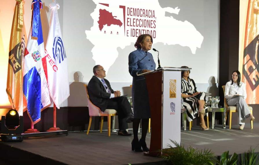 Miembro de la JCE dice registro civil dominicano está agonizando