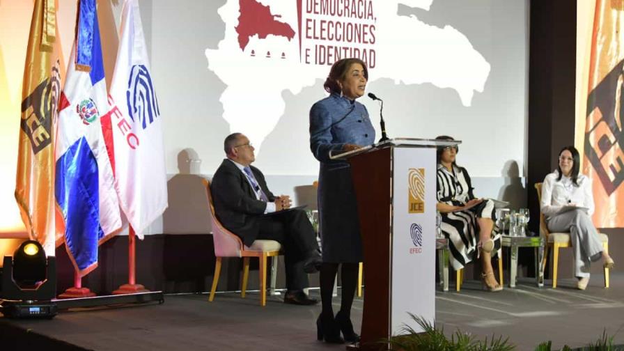 Miembro de la JCE dice registro civil dominicano está agonizando