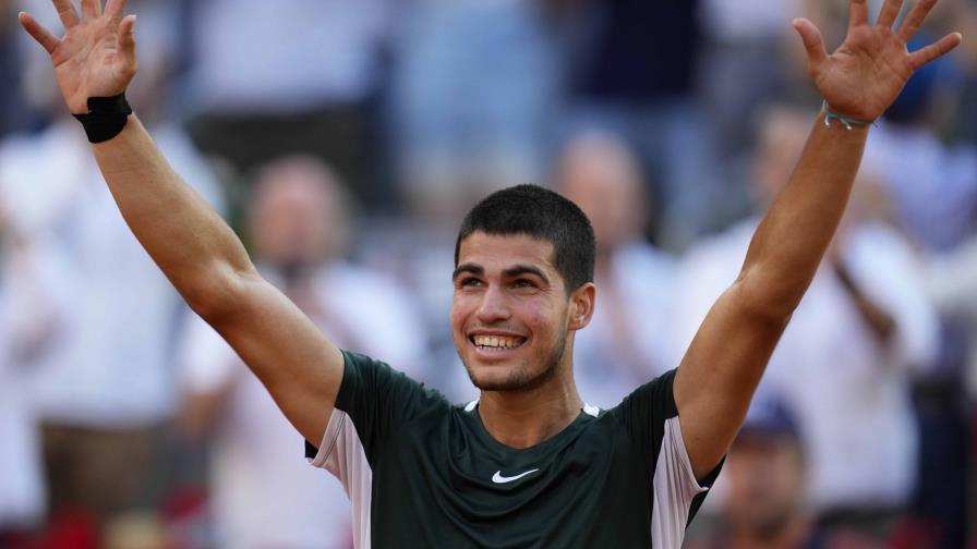 Alcaraz ahora supera a Djokovic y jugará la final en Madrid Alcaraz ahora supera a Djokovic y jugará la final en Madrid