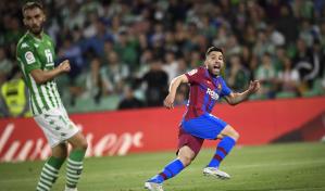 Barcelona vence in extremis 2-1 al Betis; asegura Champions