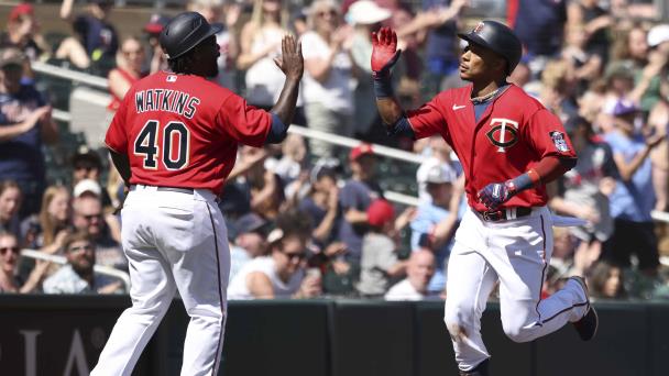 Jonrón de dominicano Polanco da triunfo a Mellizos sobre Atléticos