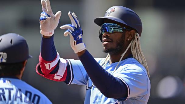 Springer y Tapia empujan tres; Azulejos vencen a Guardianes