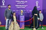 Fila de inmigrantes en Qatar para ver trofeo del Mundial