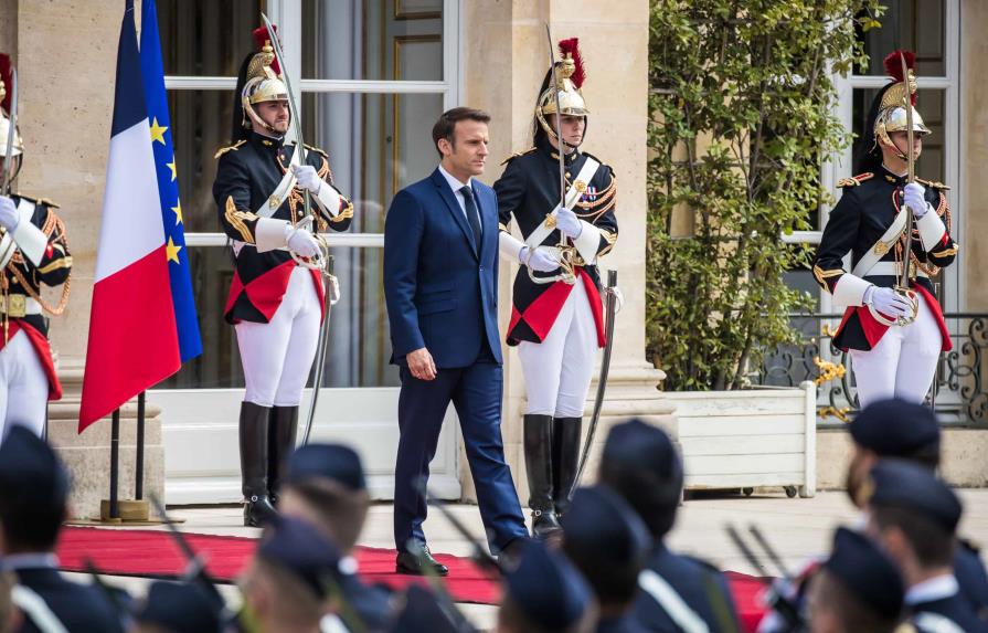 Macron promete una Francia más independiente tras ser reinvestido presidente