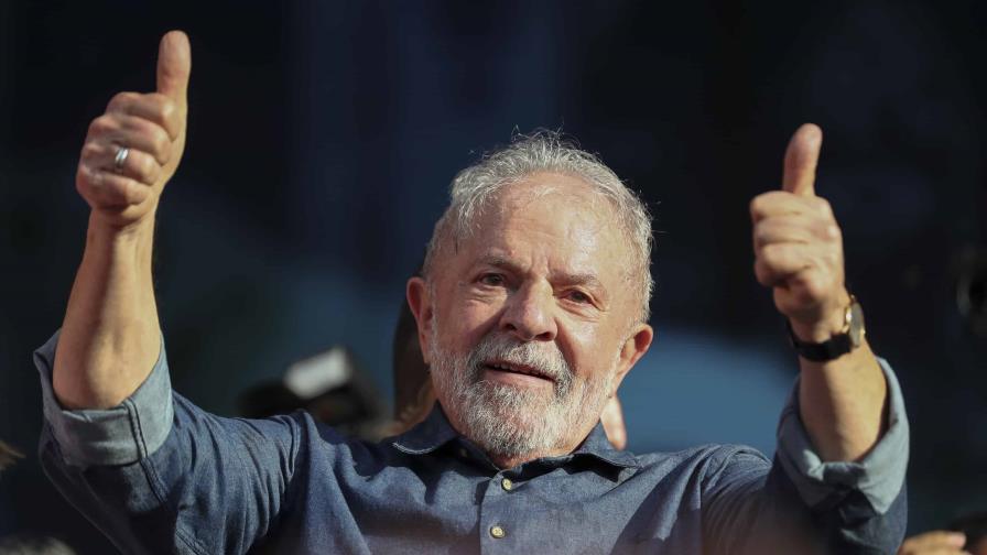 Lula lanza su candidatura para las elecciones presidenciales de Brasil