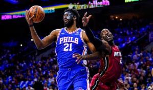 Embiid vuelve de cirugía y los 76ers vencen al Heat