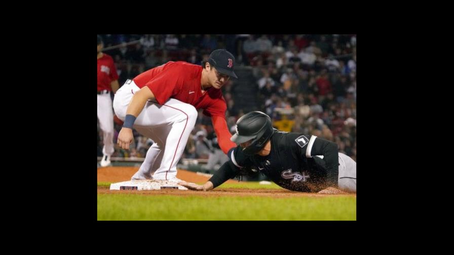 Los Medias Blancas vencen 4-2 a Medias Rojas con jonrón de Robert