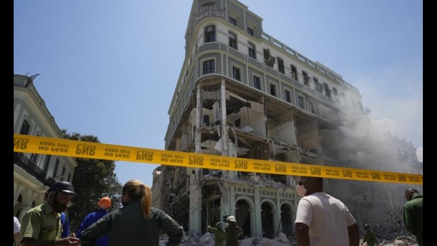 Trece de los 51 trabajadores en el hotel Saratoga siguen desaparecidos