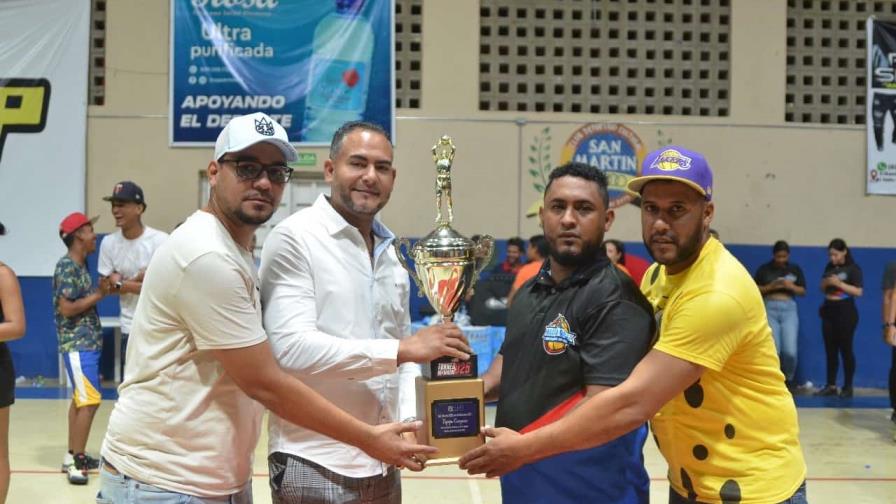 Edgar Tejeda y Debley Agramonte sumaron 67 puntos para coronar al Máximo Gómez Edgar Tejeda y Debley Agramonte sumaron 67 puntos para coronar al Máximo Gómez