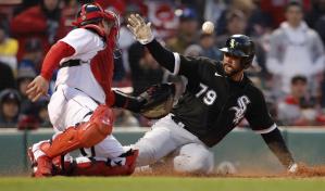 Reynaldo López llegó a cuatro victorias en MLB