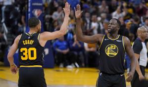 VÍDEO | Curry y Thompson dan ventaja a Warriors ante Grizzlies