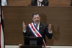 Economista Rodrigo Chaves jura como presidente de Costa Rica