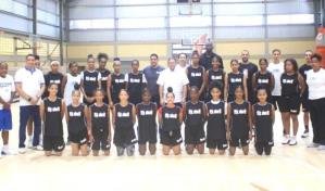 Camacho ve futuro en j&oacute;venes dominicanos en campamento &eacute;lite jr. NBA