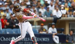 Padres vencen a Marlins; Machado se pone a dos hits de Julián Javier