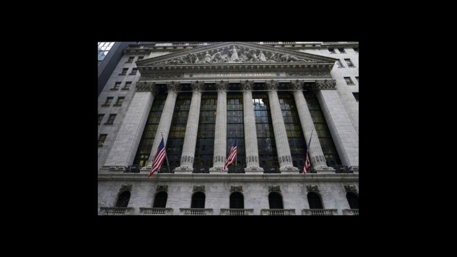 Wall Street, agobiado por la inflación, Ucrania y COVID-19