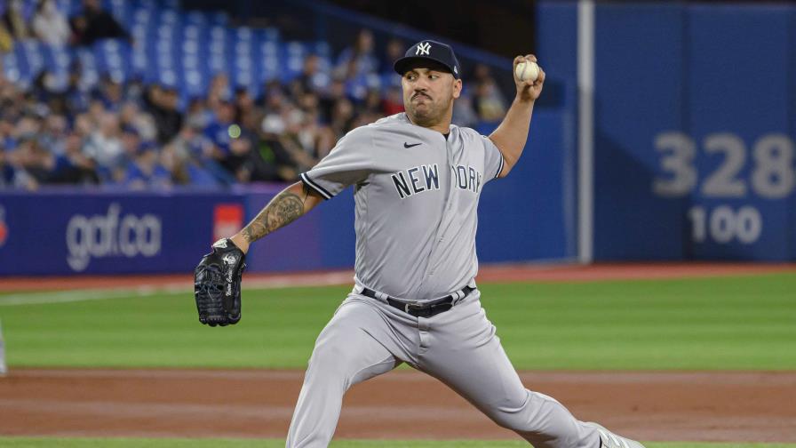 Cortés y Quintana lideran a ocho latinos abriendo este lunes en Grandes Ligas Cortés y Quintana lideran a ocho latinos abriendo este lunes en Grandes Ligas