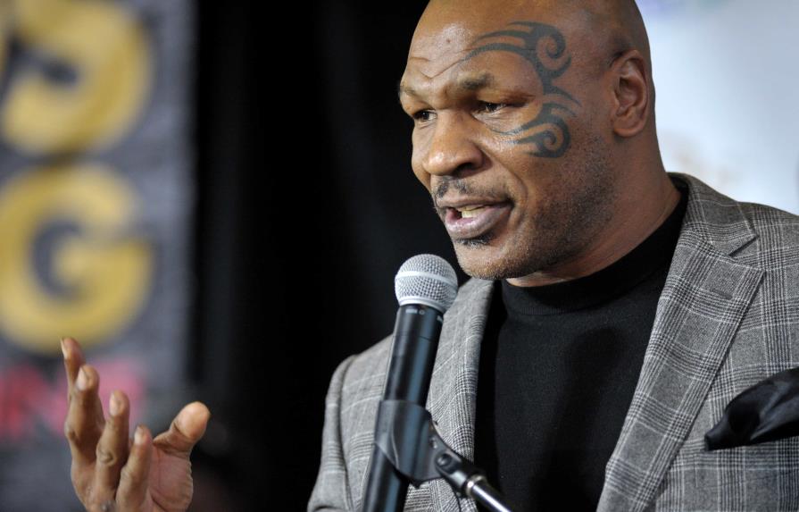 Mike Tyson no afrontará cargos por trompón a hostigador del avión