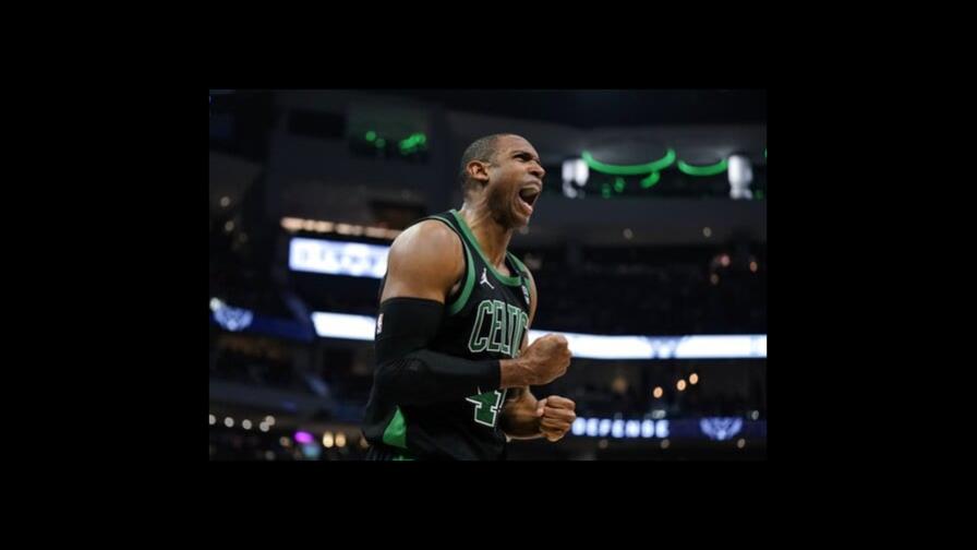 Los Celtics de Boston ganan a los Bucks y empatan la serie con gran labor de Al Horford Los Celtics de Boston ganan a los Bucks y empatan la serie con gran labor de Al Horford