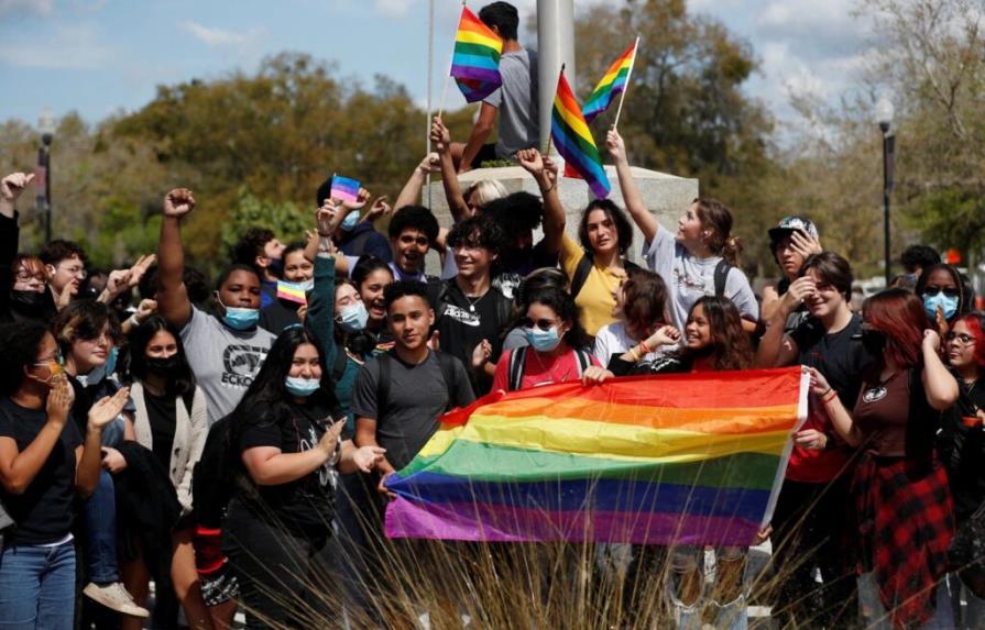 Censuran protesta de estudiantes contra ley antigay en Florida