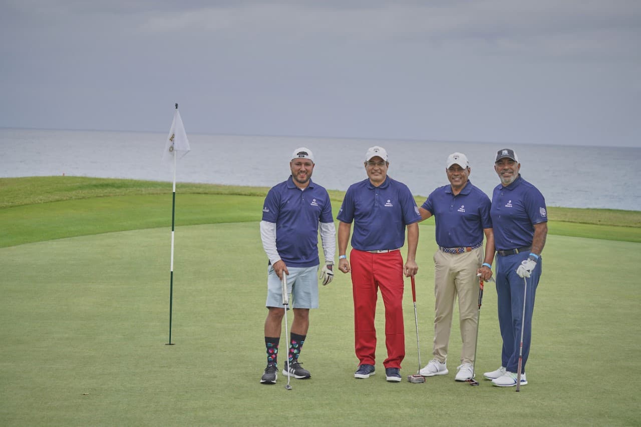 Fernando Narváez, Jonathan Zapata, José L. Domínguez y Darío Oleaga 