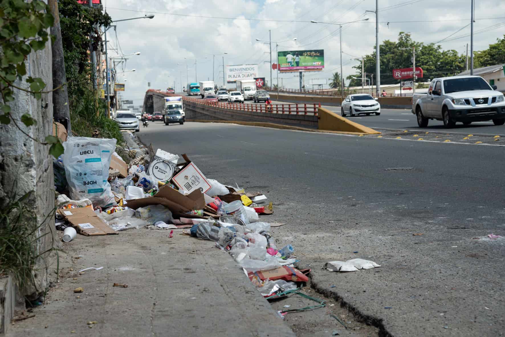 en la Autopista Duarte, ayer a las 10:00 de la mañana