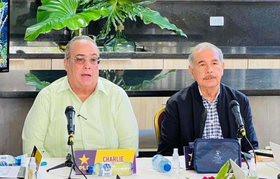 Danilo Medina encabeza reunión del Comité Político del PLD