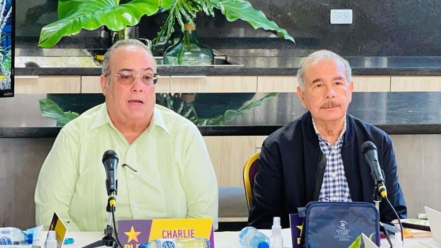 Danilo Medina encabeza reunión del Comité Político del PLD Danilo Medina encabeza reunión del Comité Político del PLD