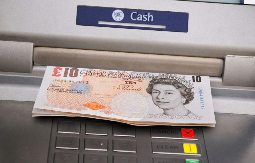 Reino Unido planea una nueva ley para proteger acceso al dinero en efectivo