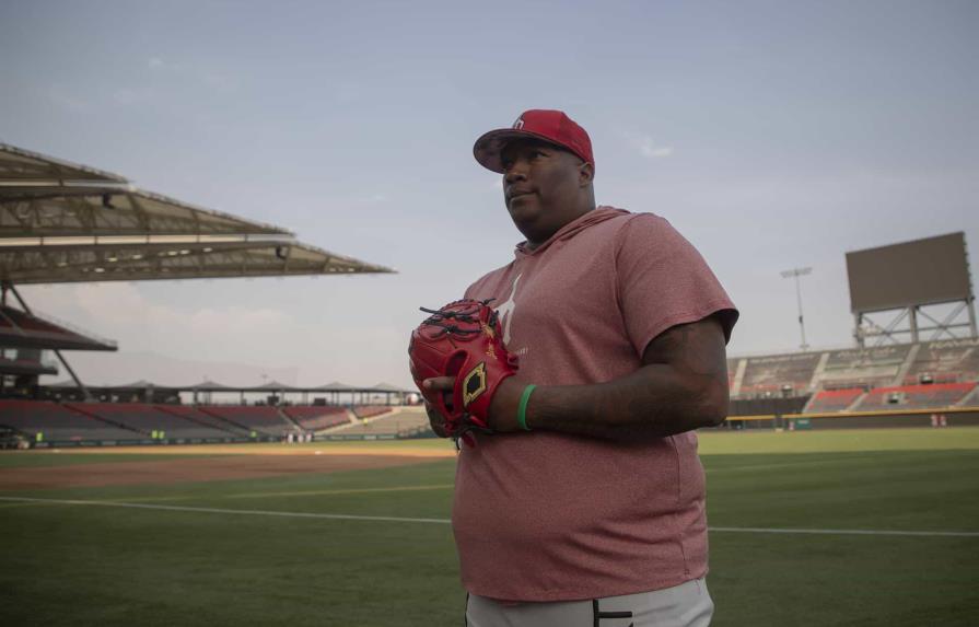 Dominicano Jumbo Díaz pone por encima medalla en Tokio que su debut tardío en Grandes Ligas