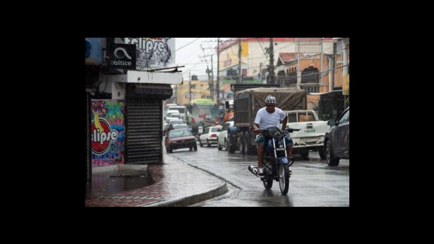 Moradores de Los Alcarrizos demandan puente que una los barrios