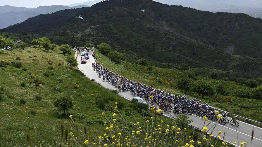 Demare se impone al sprint y Juan Pedro López retiene la maglia rosa Demare se impone al sprint y Juan Pedro López retiene la maglia rosa