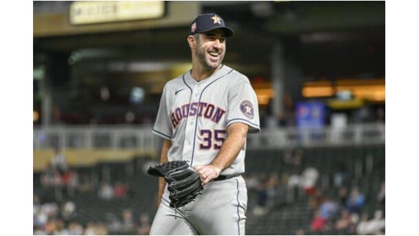 Verlander pierde sin hit en la 8va y los Astros vencen a Mellizos