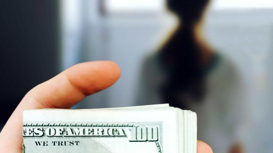 Estados Unidos emite anuncios en contra de traficantes de personas