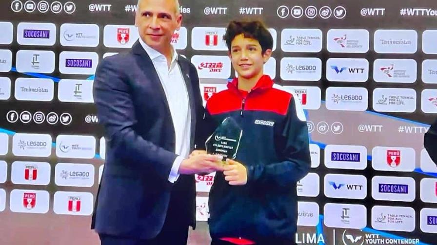 Rafael Cabrera conquista circuito mundial sub15 de tenis de mesa