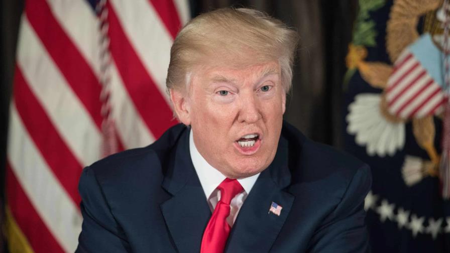 Trump creía que China tenía un arma secreta para causar huracanes en EE.UU.