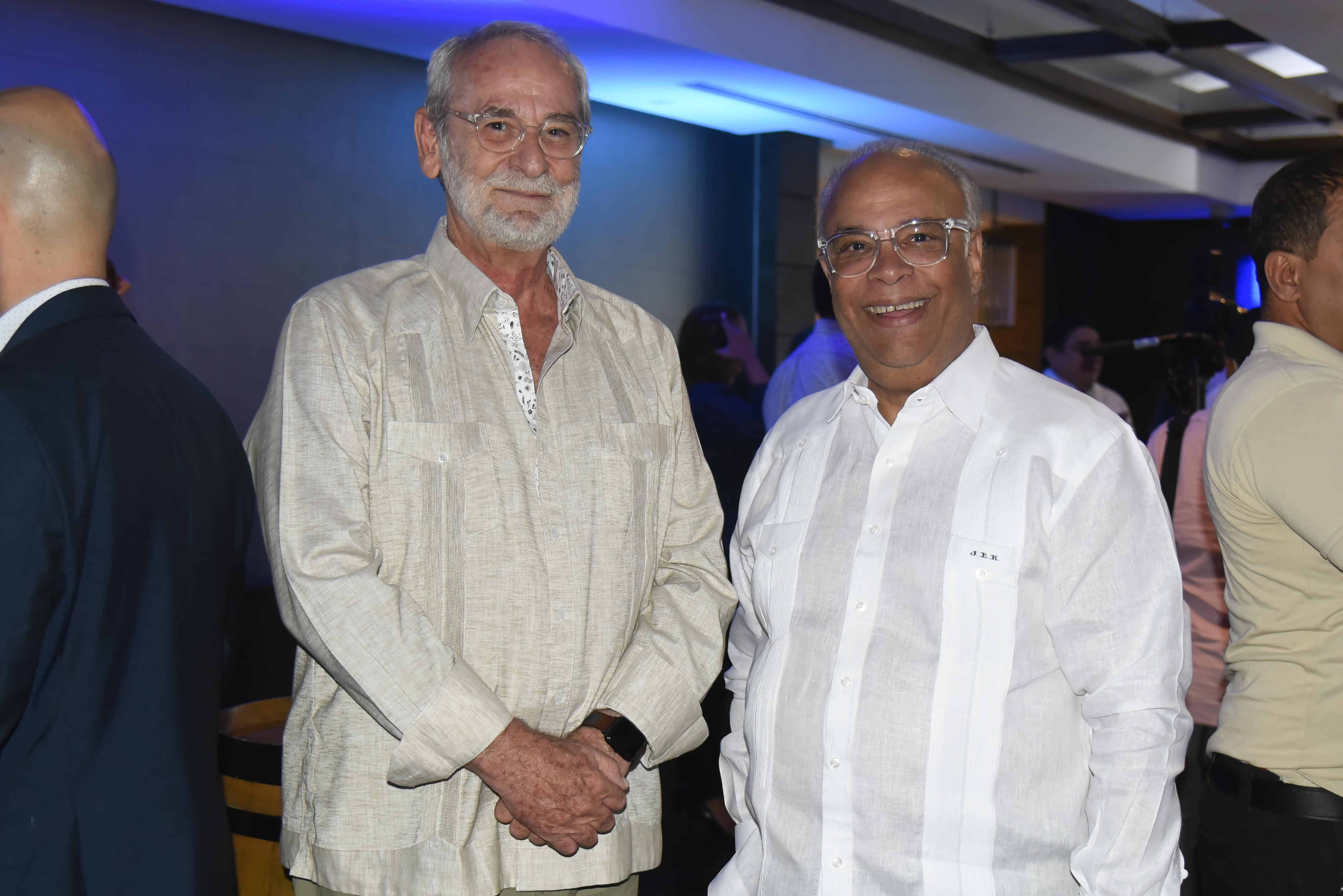 Peter Croes y Checheo Rivera.