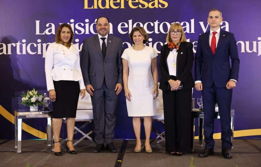 Defensor del Pueblo y la OEA promueven participación de la mujer en política