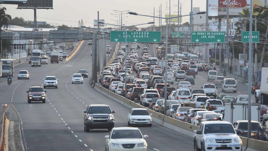 Anavide: Existe un auto por cada seis habitantes en República Dominicana