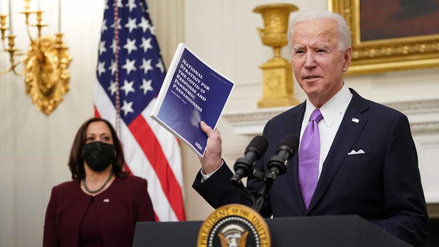 Biden lamenta el “trágico hito” del millón de fallecidos por covid-19 en EEUU