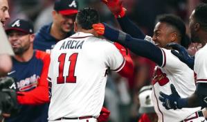 Arcia suena jonrón en la 9na y los Bravos se imponen a Boston