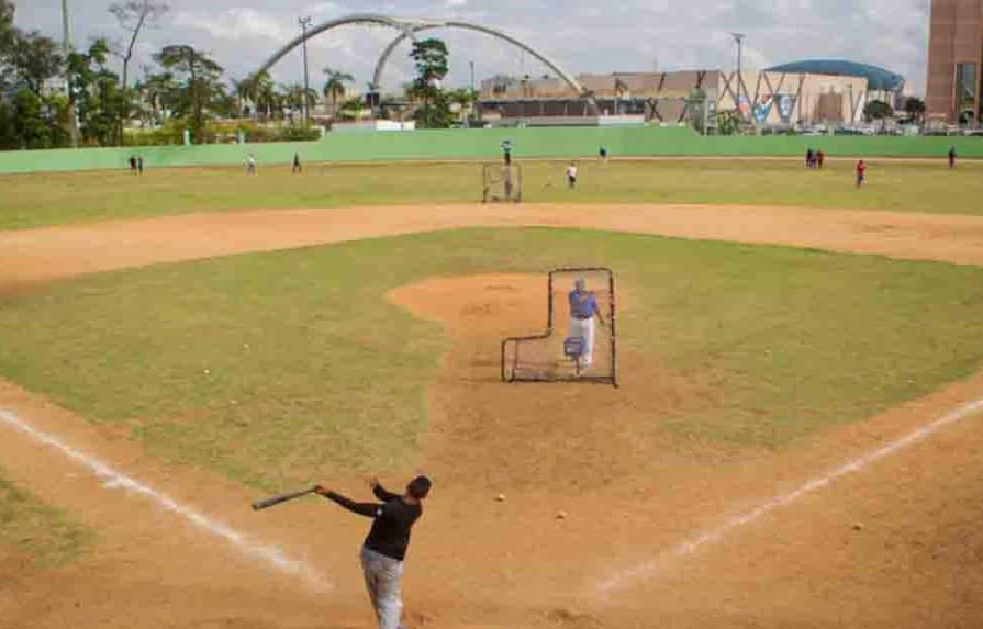Béisbol y baloncesto predominan entre obras deportivas del país