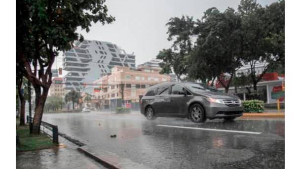 COE pone ocho provincias en alerta por vaguada