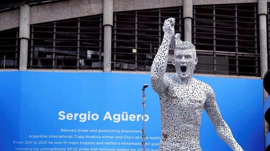 Man City devela estatua de Agüero, su máximo goleador Man City devela estatua de Agüero, su máximo goleador