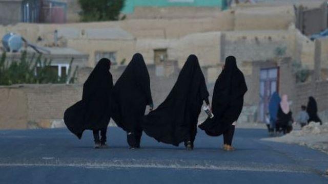 El G7 y la Unión Europea advierten a los talibanes de que con las restricciones a las mujeres se aíslan